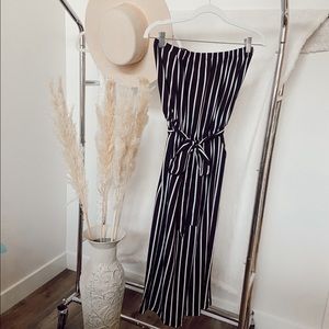 Strapless Striped Jumpsuit 🤍🖤🤍🖤